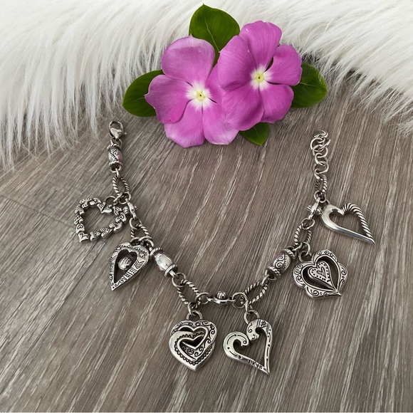 💗 BRIGHTON Retired Dangle Heart Charms Adjustable Bracelet - Picture 1 of 3